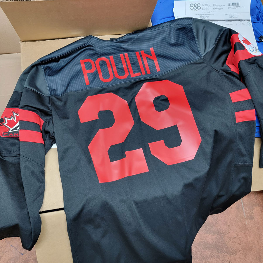 Transfert numérique sur vêtements.